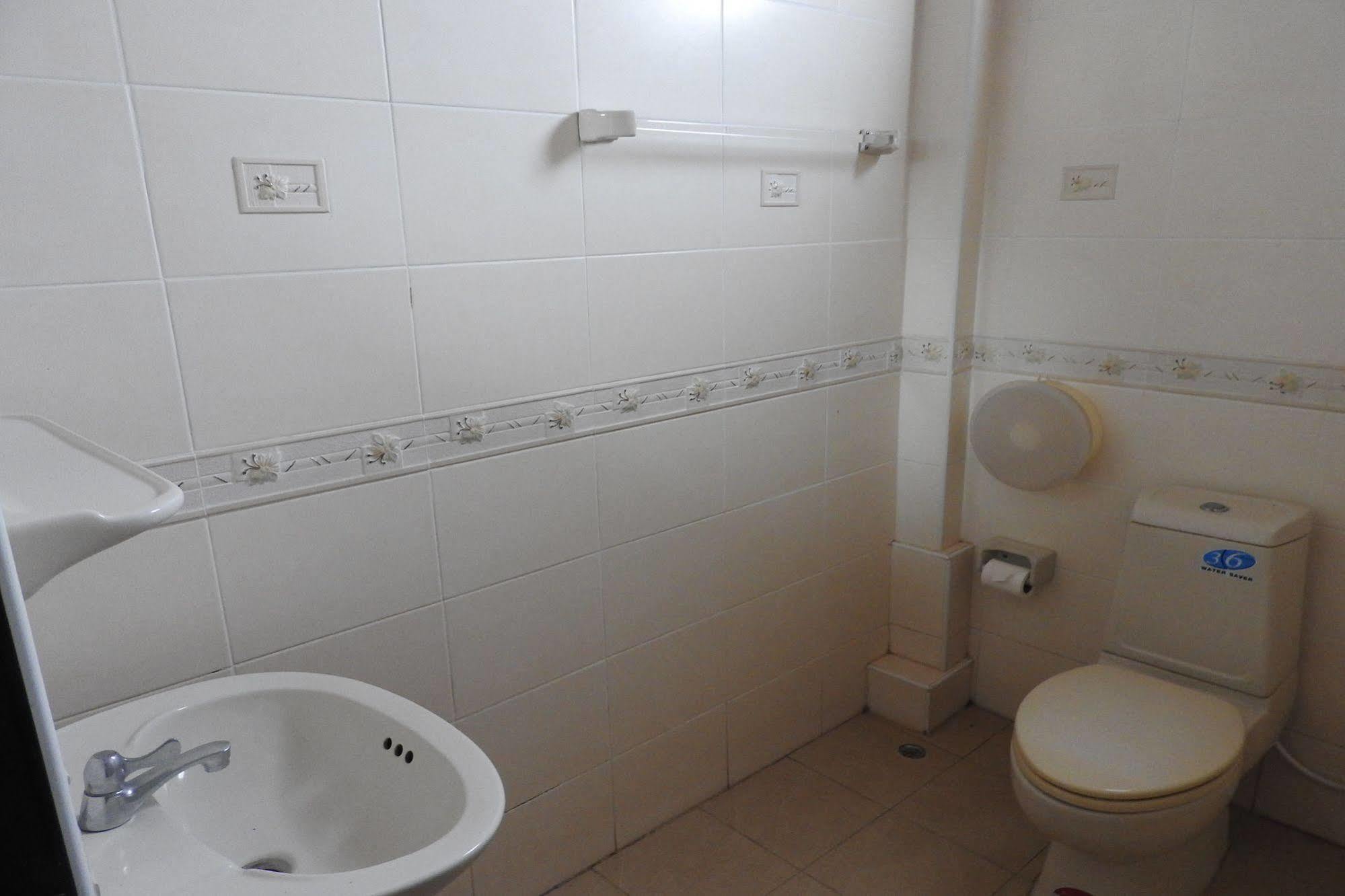 Beau And Blonde House Kamala Hotel Ngoại thất bức ảnh