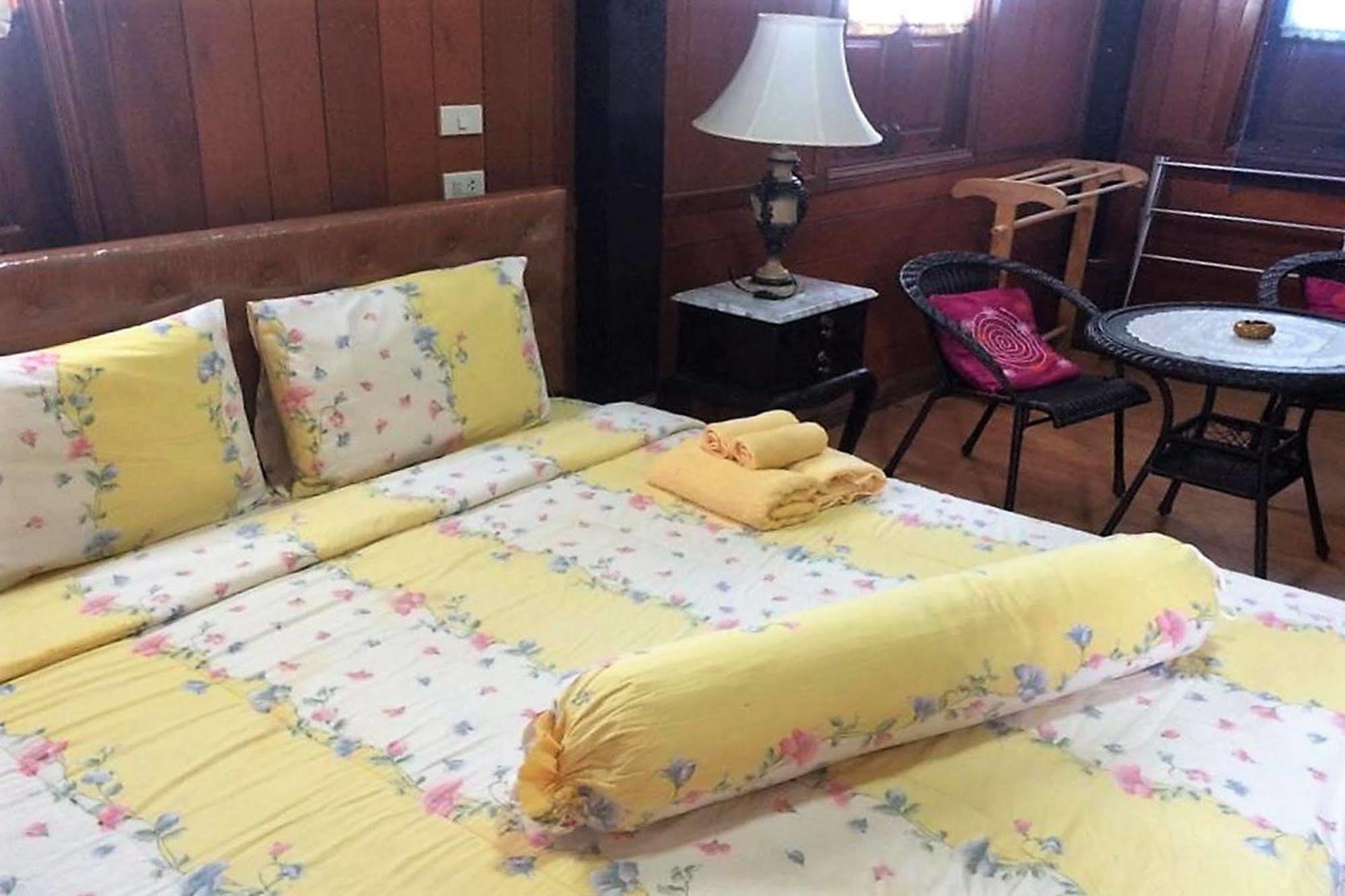Beau And Blonde House Kamala Hotel Ngoại thất bức ảnh